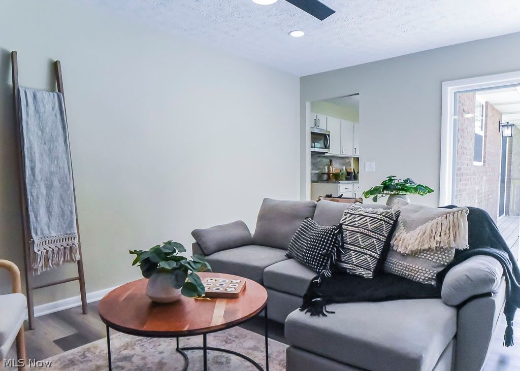 509 Towson Drive NW Champion OH 44483