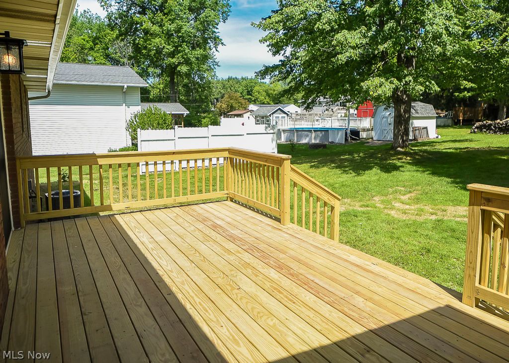 509 Towson Drive NW Champion OH 44483