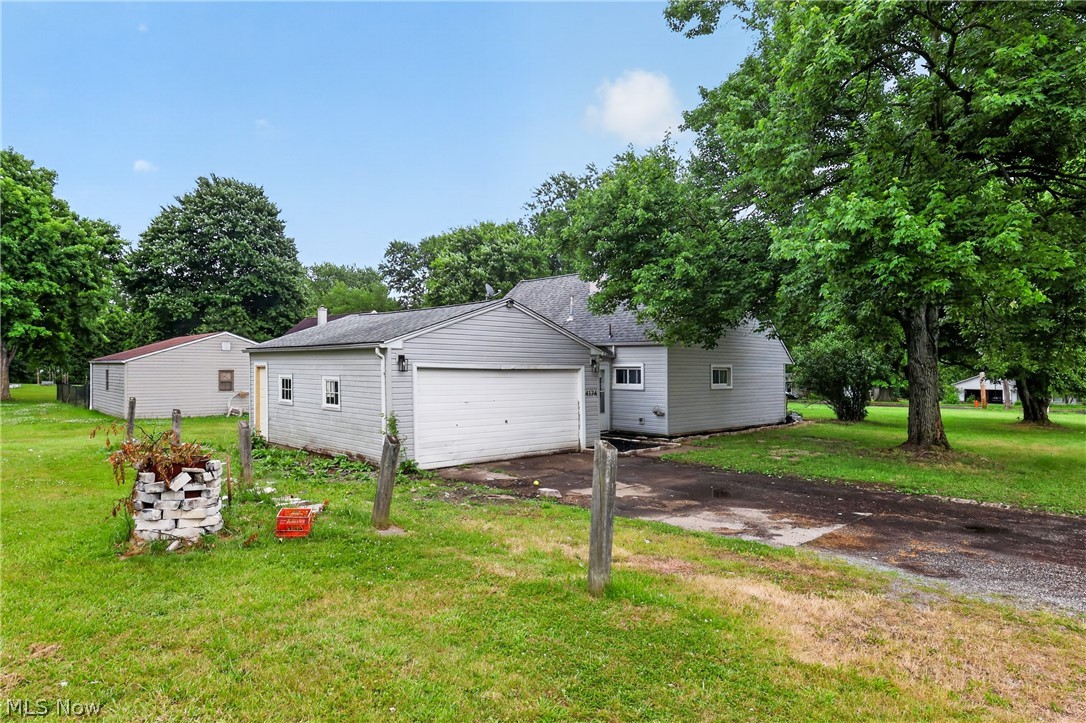 4174 Burkey Road Austintown OH 44515