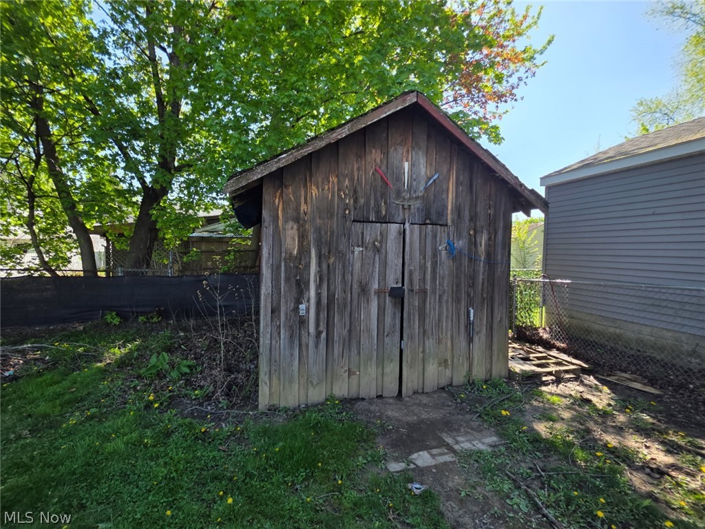 251 N Beverly Avenue Youngstown OH 44515