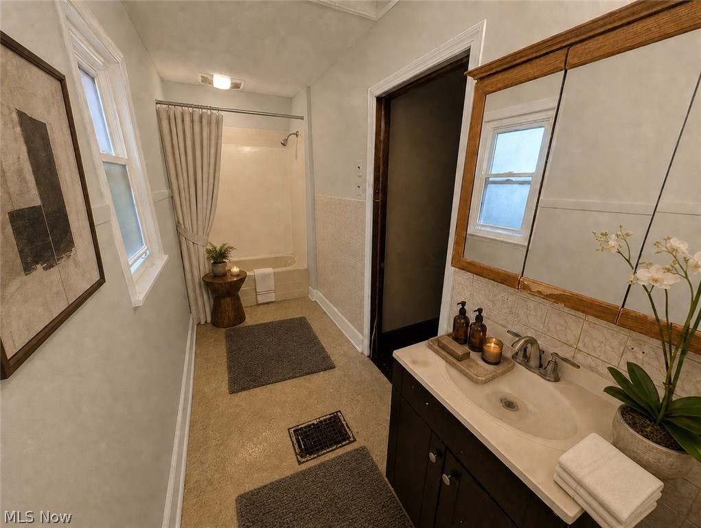 16029 Friend Avenue Maple Heights OH 44137