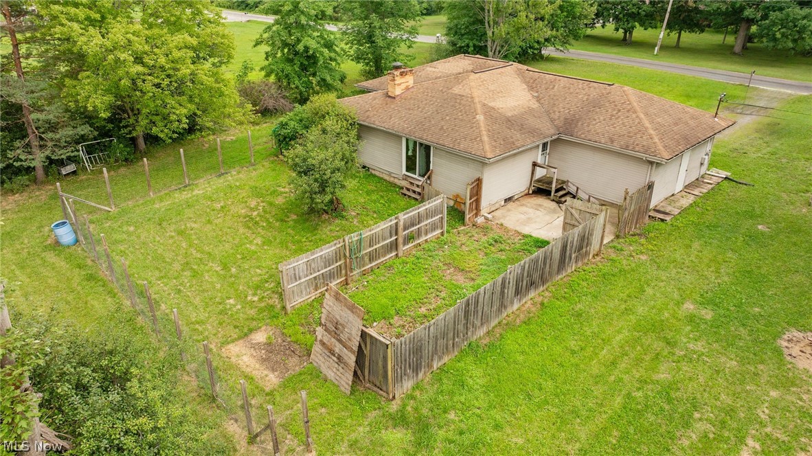 2555 Anderson Anthony Road NW Warren OH 44481