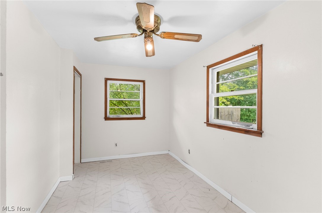 2555 Anderson Anthony Road NW Warren OH 44481