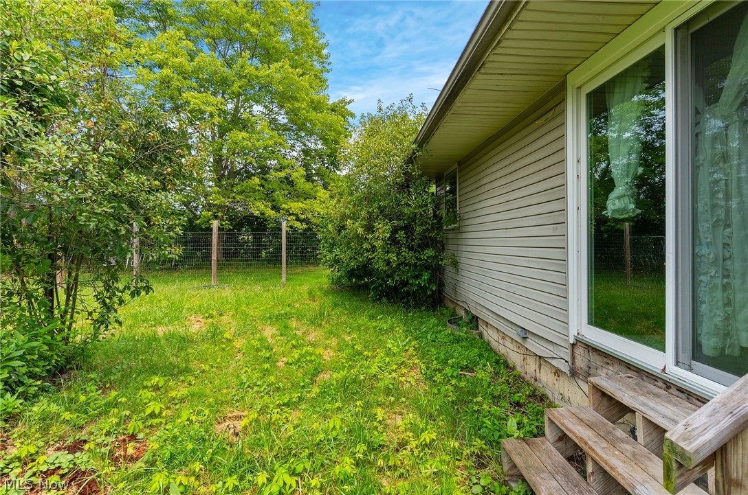 2555 Anderson Anthony Road NW Warren OH 44481