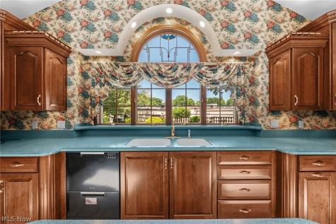 7035 Quarry Road Amherst OH 44001