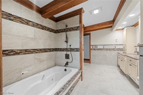 7035 Quarry Road Amherst OH 44001