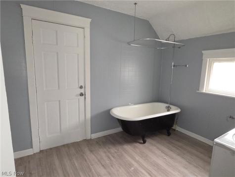 13609 Caine Avenue Cleveland OH 44105