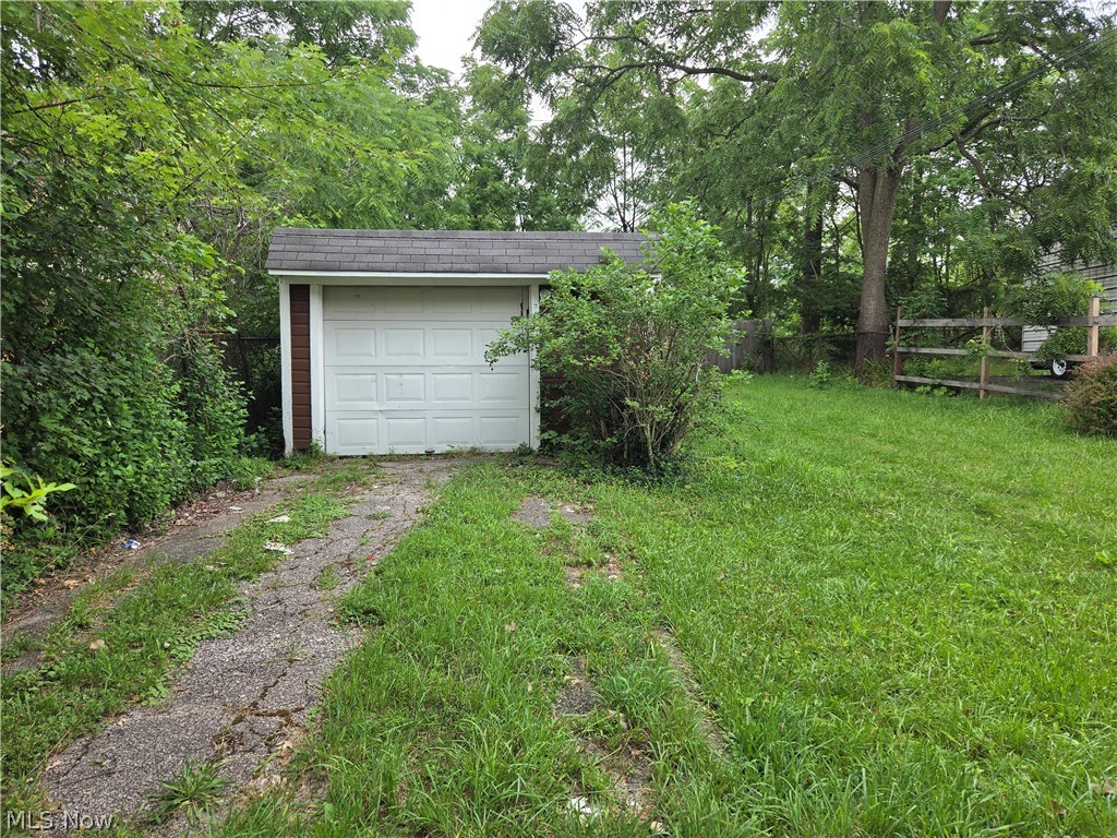 13609 Caine Avenue Cleveland OH 44105
