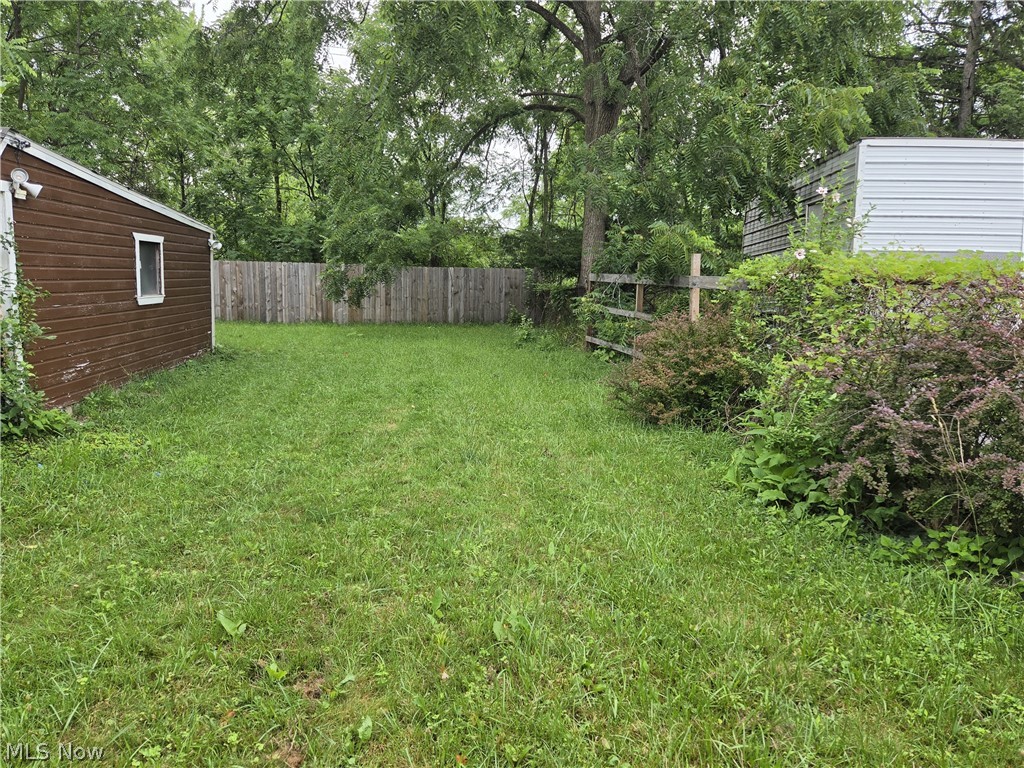 13609 Caine Avenue Cleveland OH 44105
