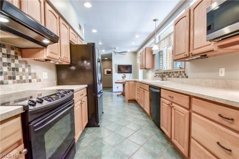 28833 Clark Drive Wickliffe OH 44092