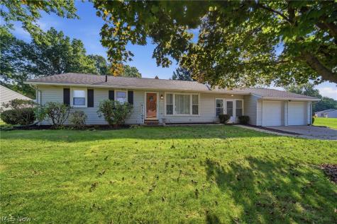 1724 Spring Valley Avenue NW Canton OH 44708