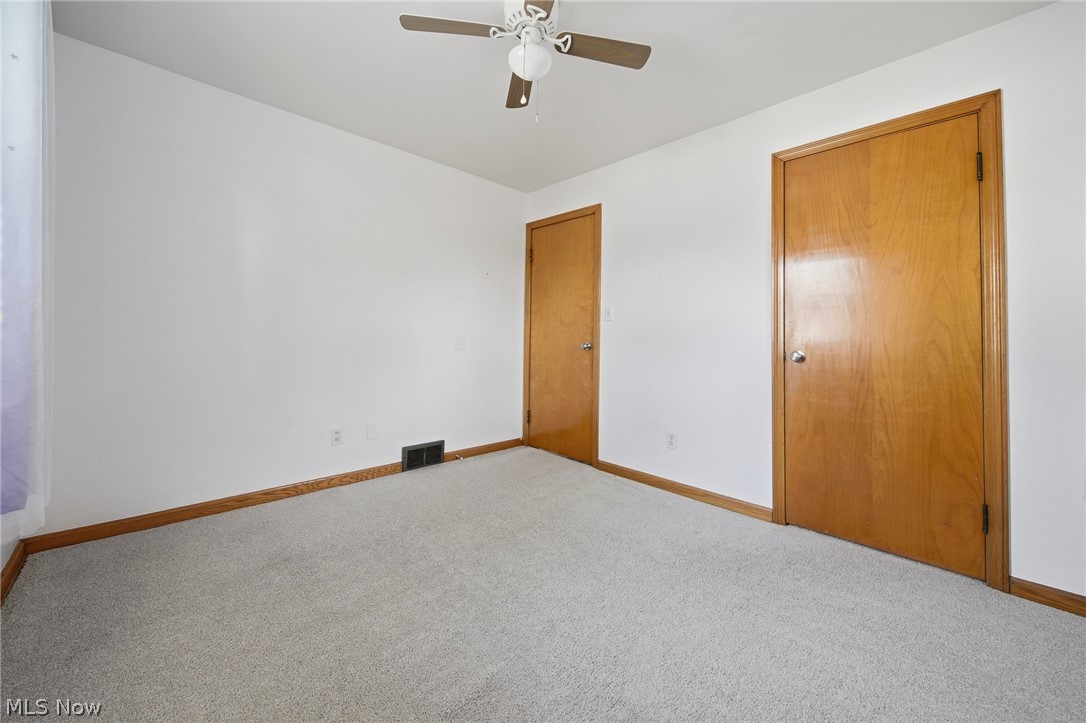 1724 Spring Valley Avenue NW Canton OH 44708