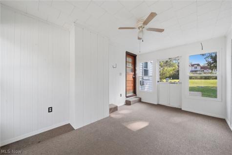1724 Spring Valley Avenue NW Canton OH 44708