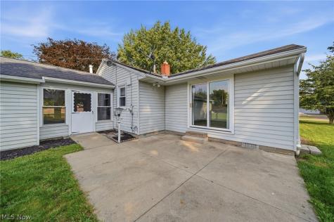 1724 Spring Valley Avenue NW Canton OH 44708