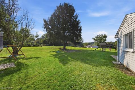 1724 Spring Valley Avenue NW Canton OH 44708