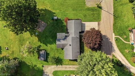 1724 Spring Valley Avenue NW Canton OH 44708