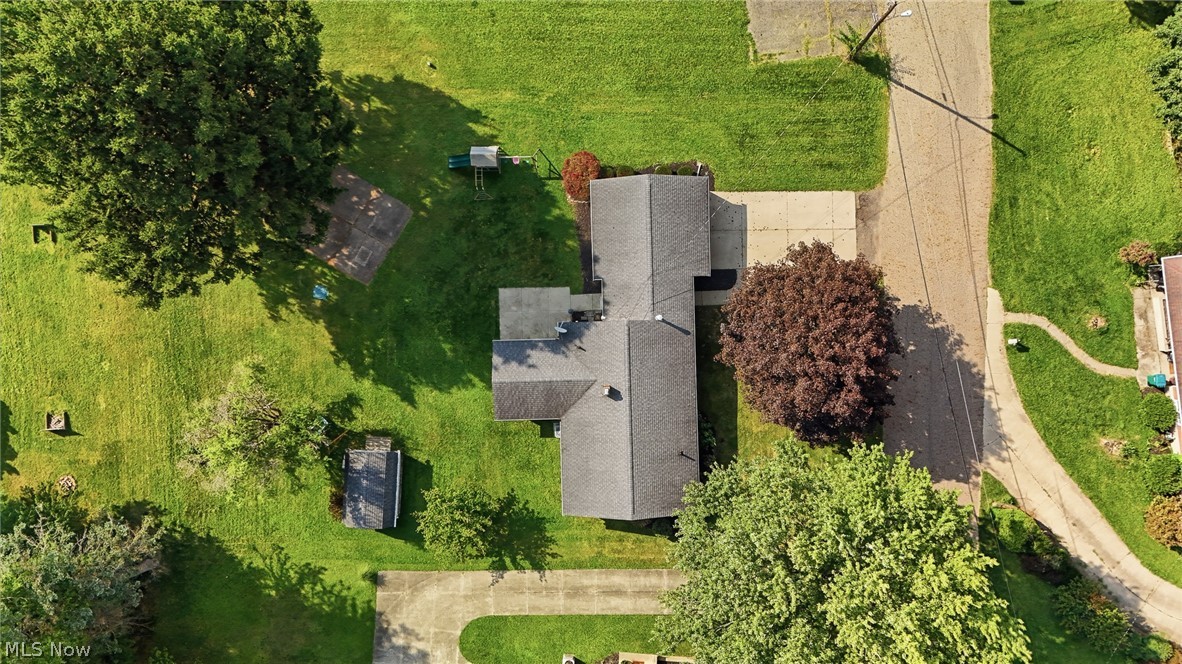 1724 Spring Valley Avenue NW Canton OH 44708