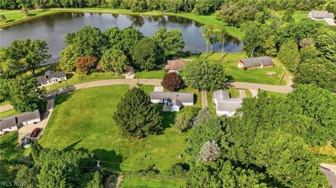 1724 Spring Valley Avenue NW Canton OH 44708