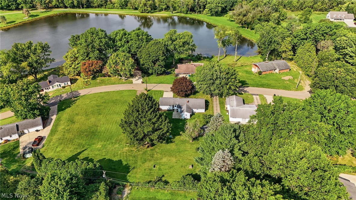 1724 Spring Valley Avenue NW Canton OH 44708