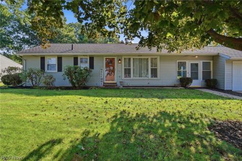1724 Spring Valley Avenue NW Canton OH 44708