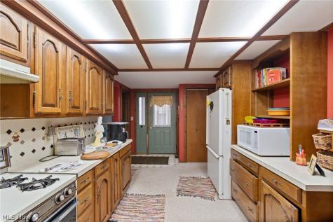 3867 Bay Path Drive Akron OH 44319