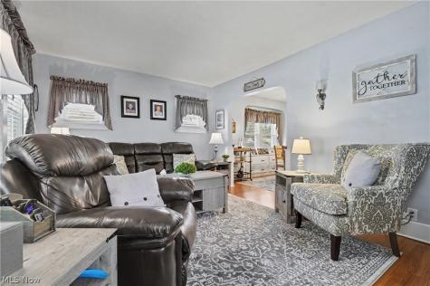 630 Marguerite Avenue Cuyahoga Falls OH 44221