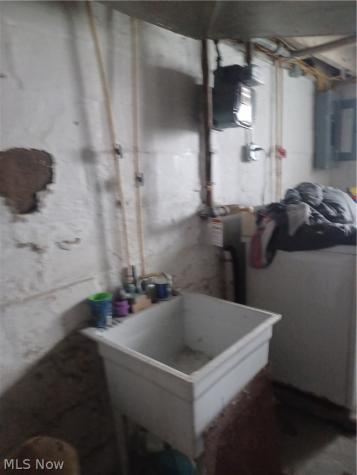 529 Dickson Street Youngstown OH 44502