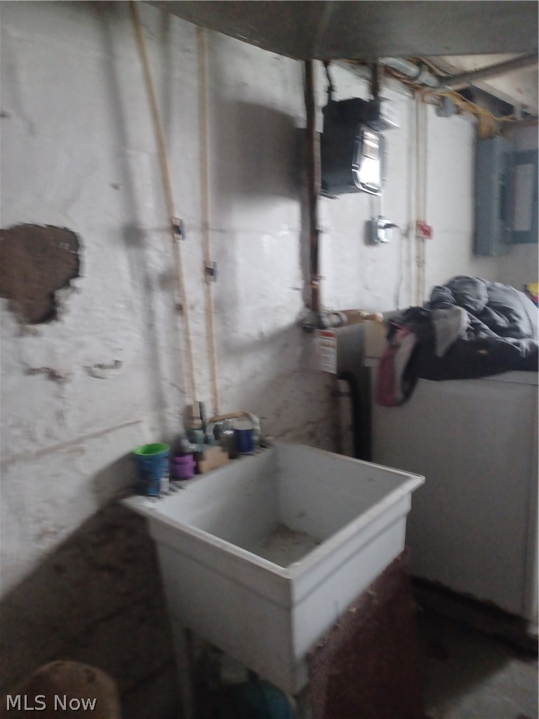 529 Dickson Street Youngstown OH 44502