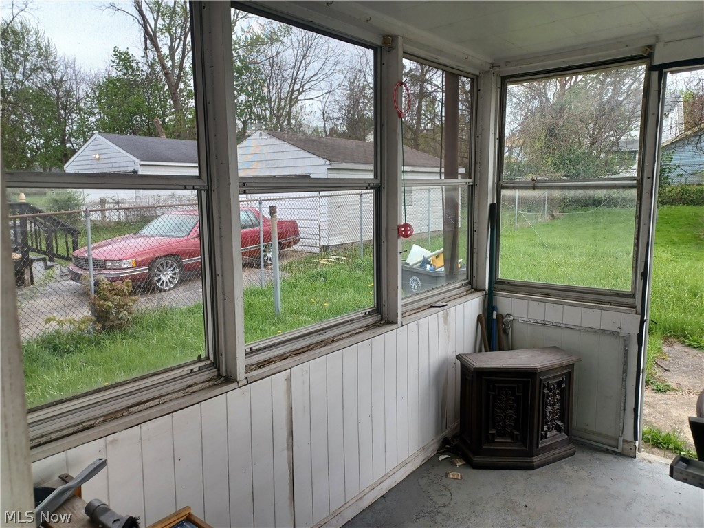 529 Dickson Street Youngstown OH 44502