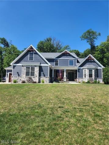 4534 Glen Eagle Drive Brecksville OH 44141