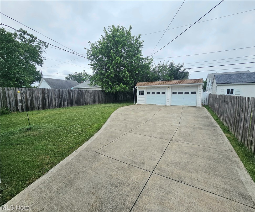 9008 Behrwald Avenue Brooklyn OH 44144