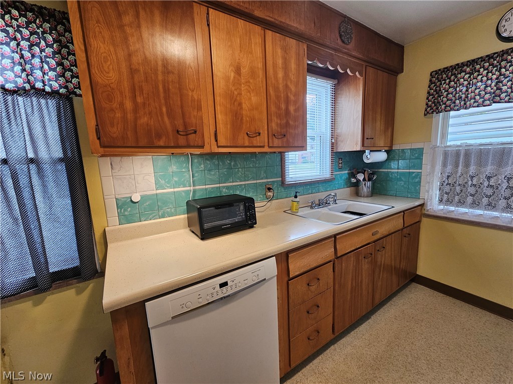9008 Behrwald Avenue Brooklyn OH 44144
