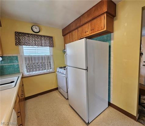 9008 Behrwald Avenue Brooklyn OH 44144