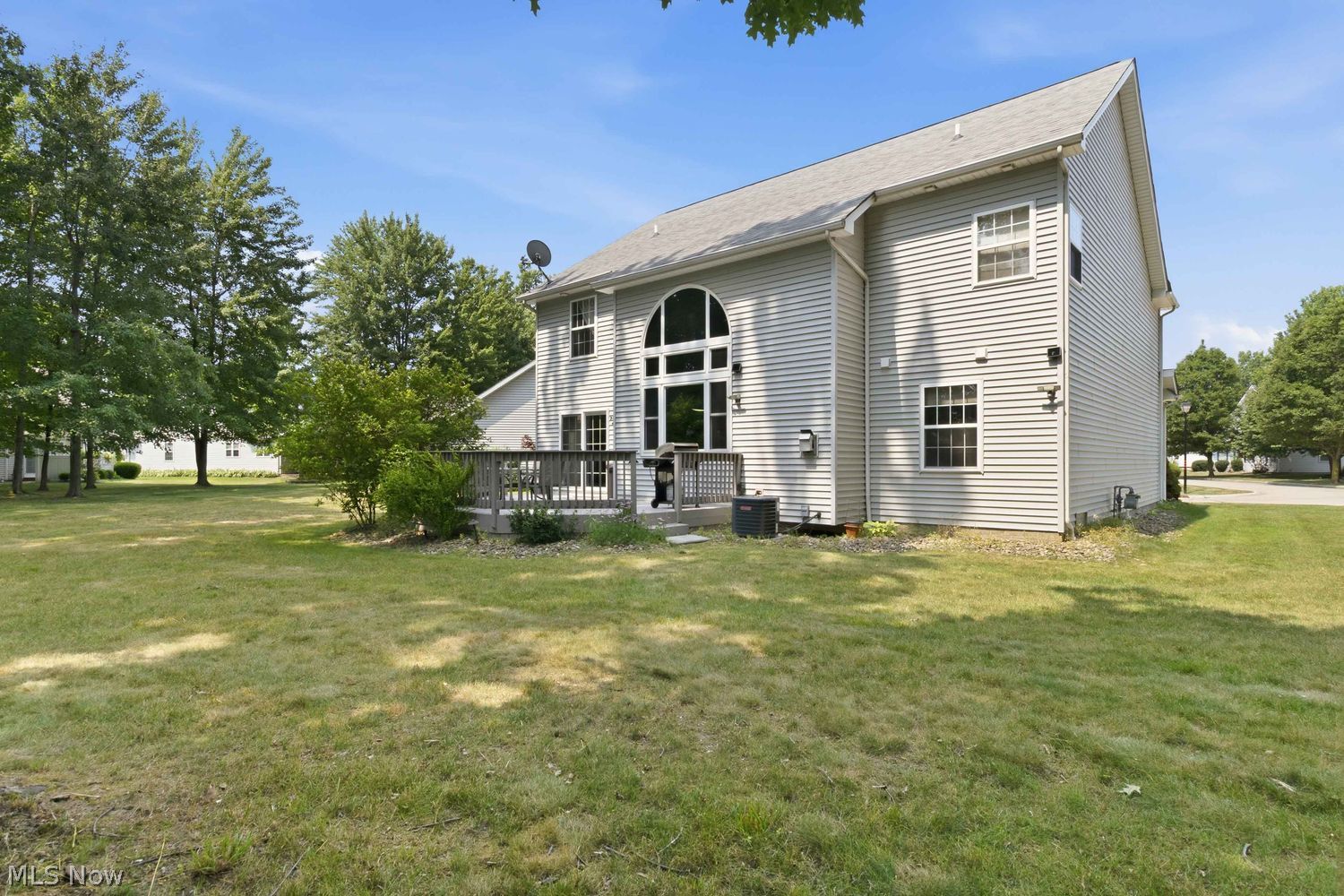 15831 Falmouth Oval Middleburg Heights OH 44130