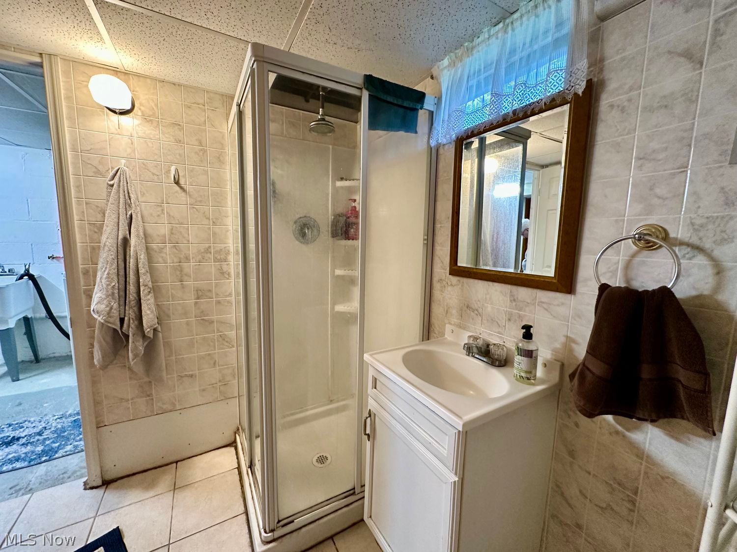 1215 Douglas Avenue Barberton OH 44203