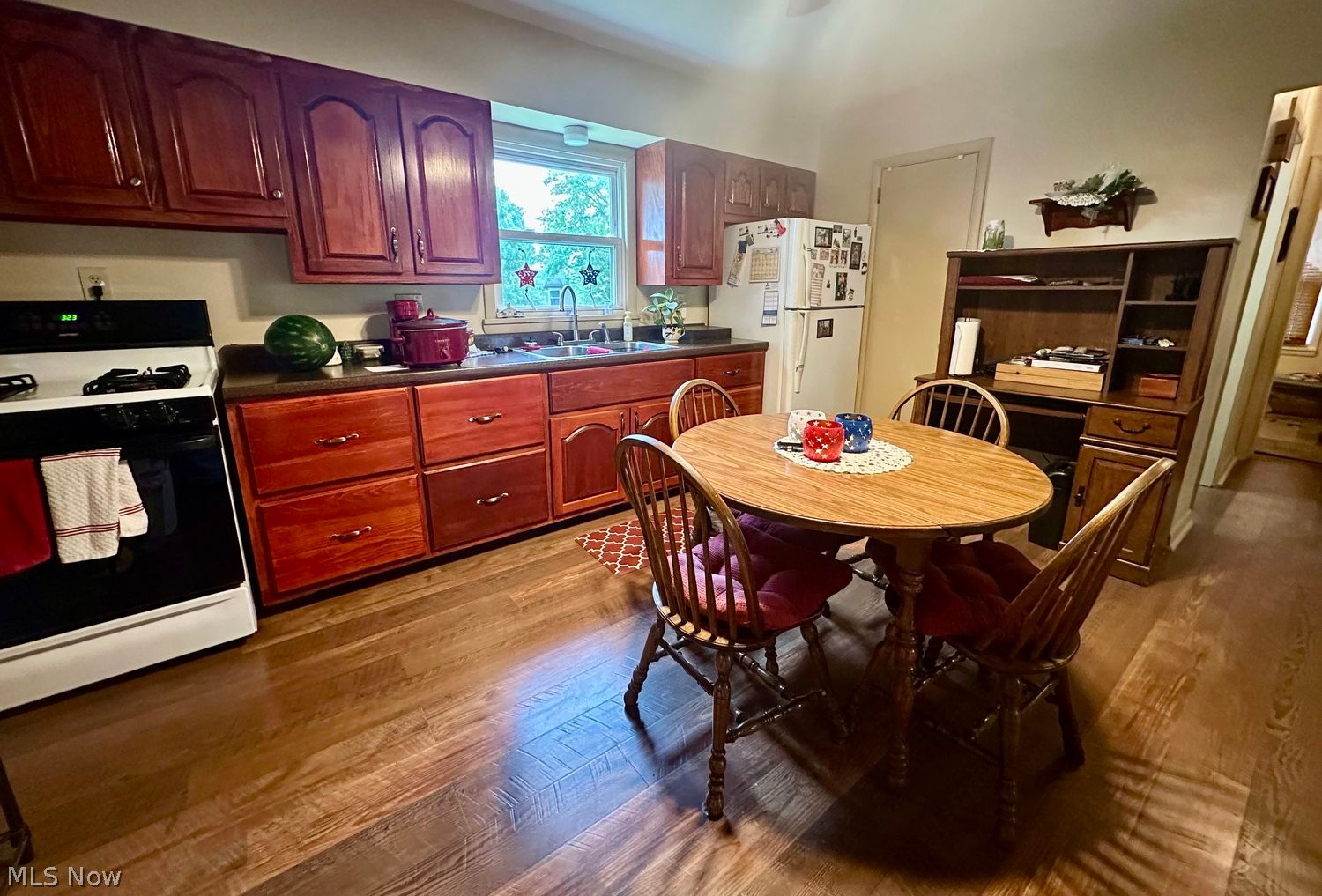 1215 Douglas Avenue Barberton OH 44203