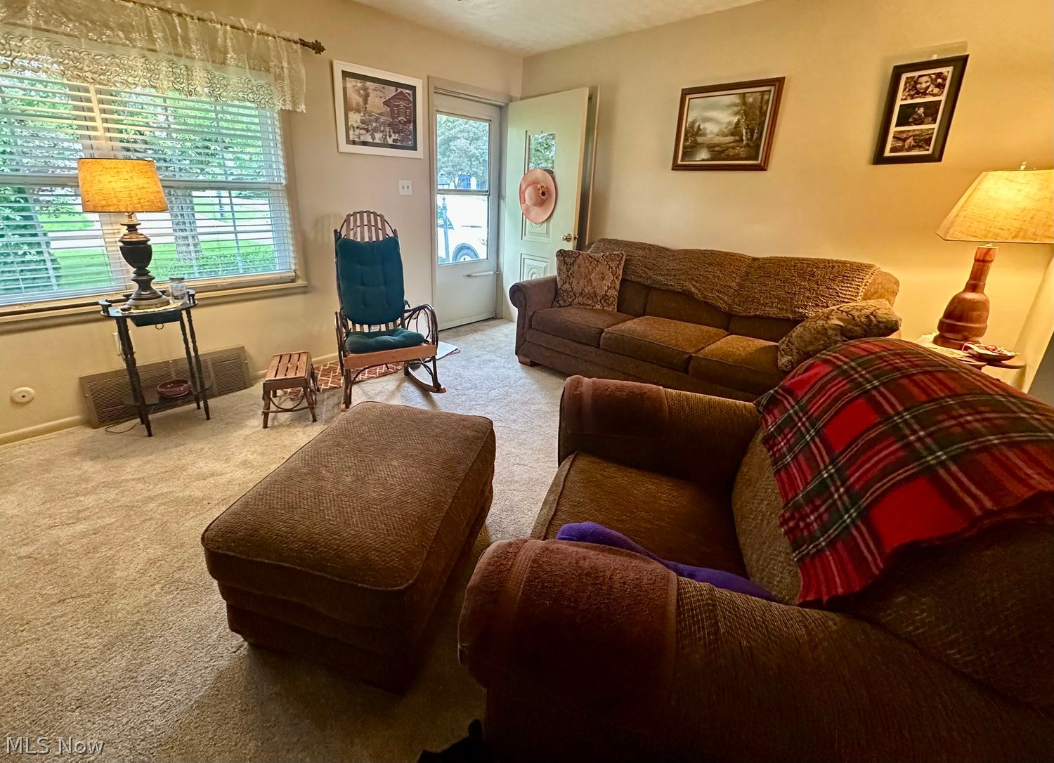 1215 Douglas Avenue Barberton OH 44203