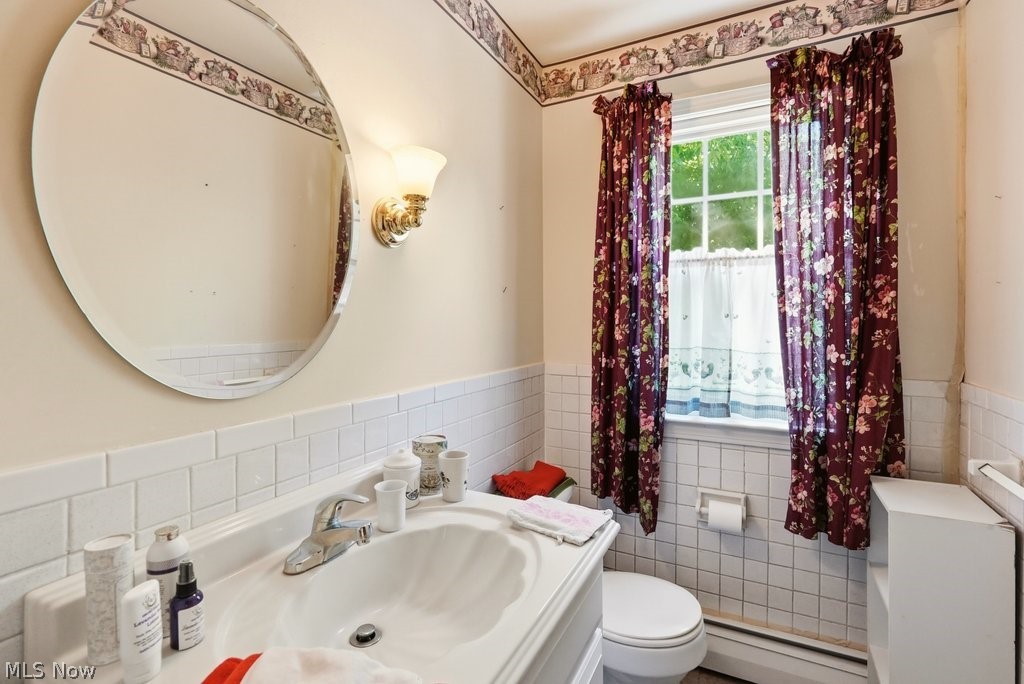 250 E Washington Street Chagrin Falls OH 44022