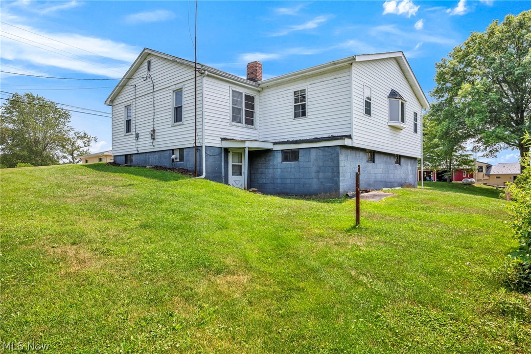 2557 Fernwood Road Wintersville OH 43953