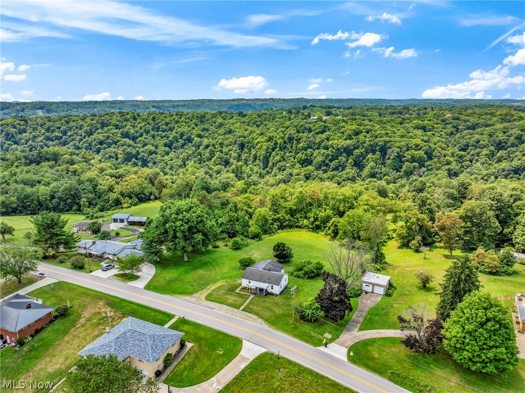 2557 Fernwood Road Wintersville OH 43953