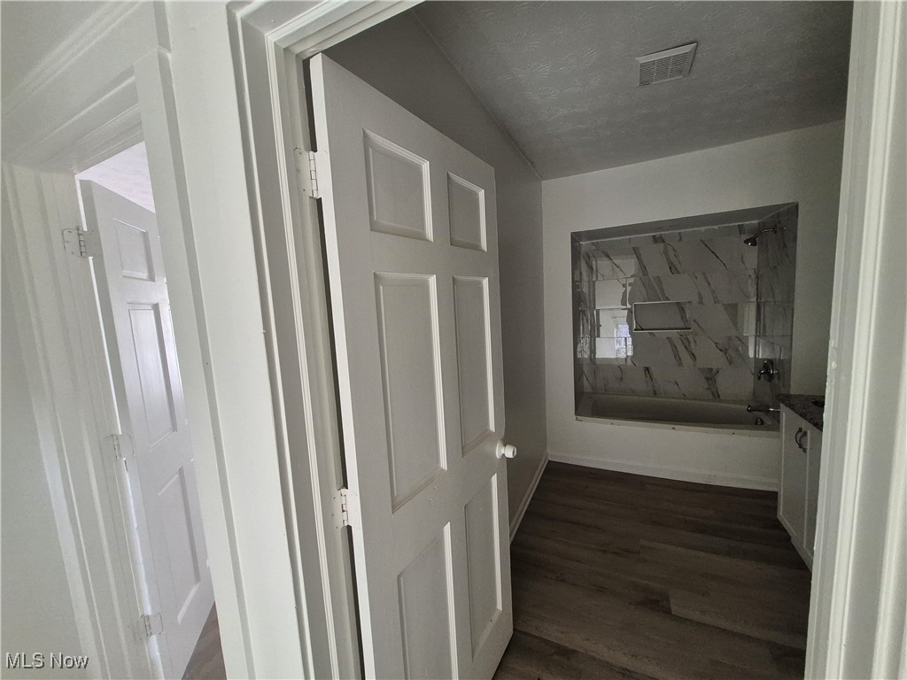 7105 Lexington Avenue Cleveland OH 44103