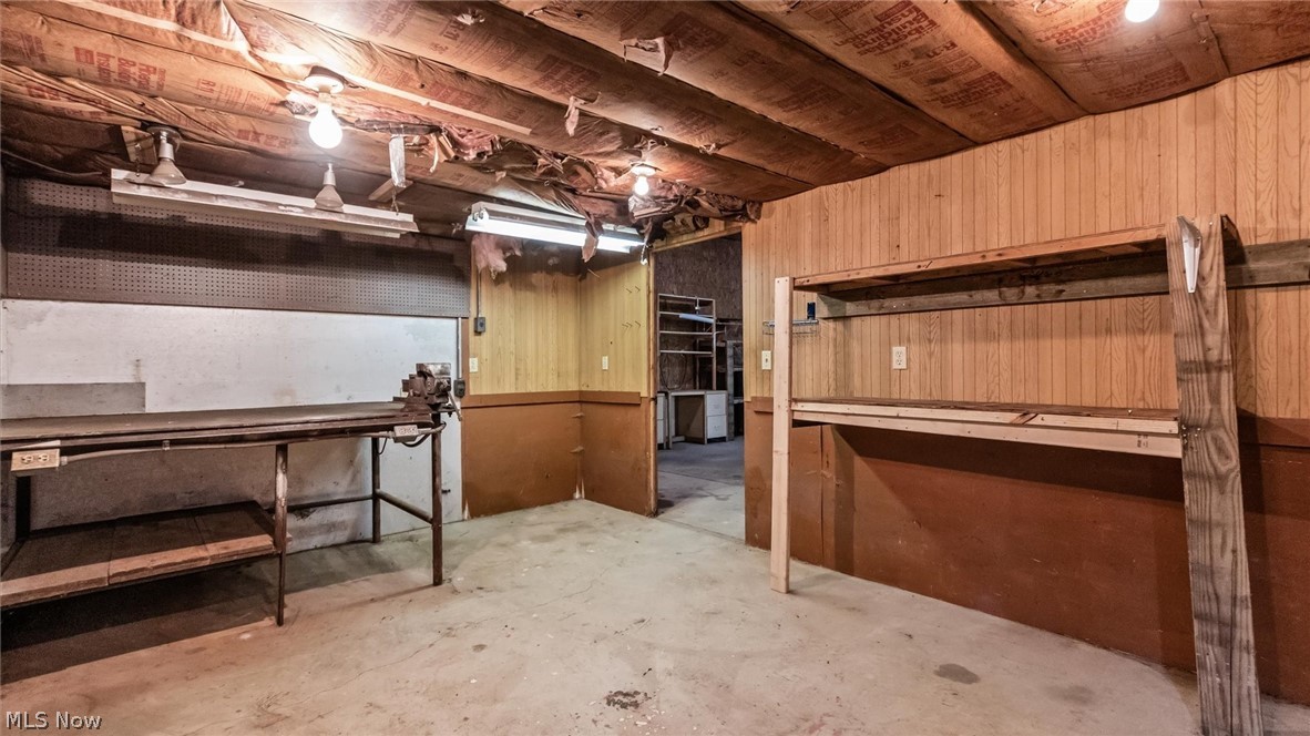 2910 S Pleasant Grove Road Zanesville OH 43701