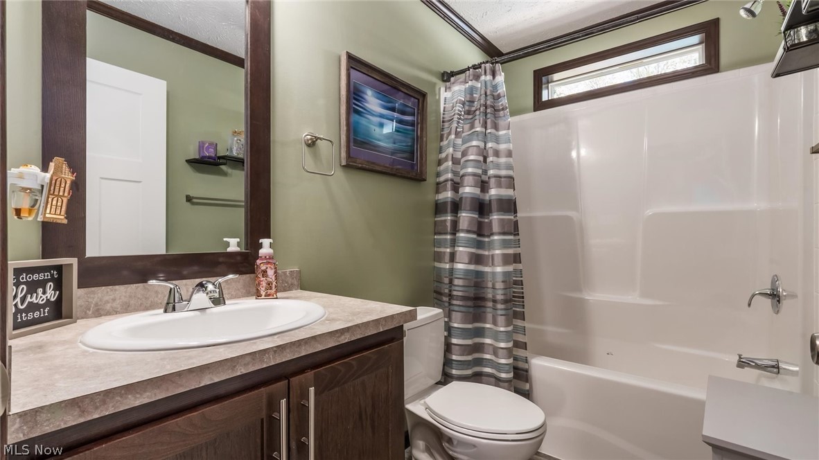 78 W 4th Street Frazeysburg OH 43822