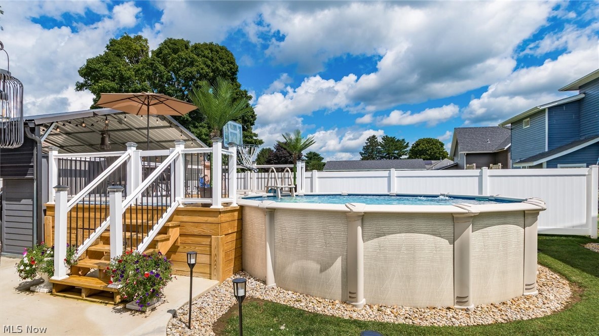 78 W 4th Street Frazeysburg OH 43822