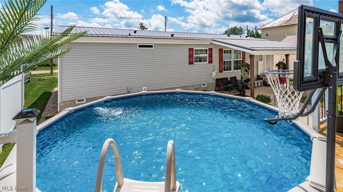 78 W 4th Street Frazeysburg OH 43822