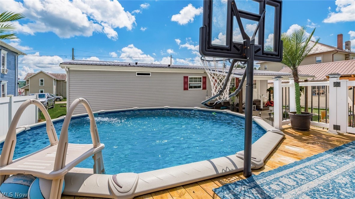 78 W 4th Street Frazeysburg OH 43822