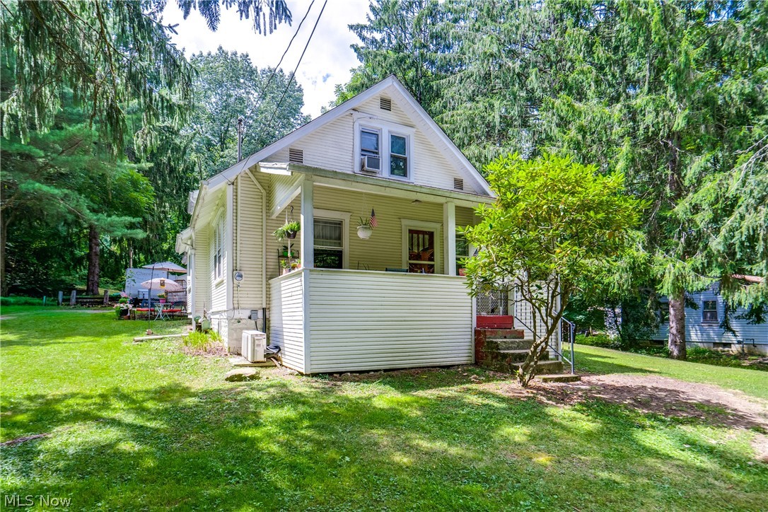 6082 S Myers Road Clinton OH 44216