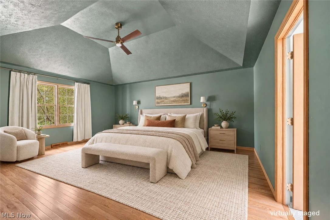 240 Greenview Drive Aurora OH 44202