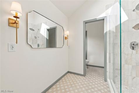 240 Greenview Drive Aurora OH 44202