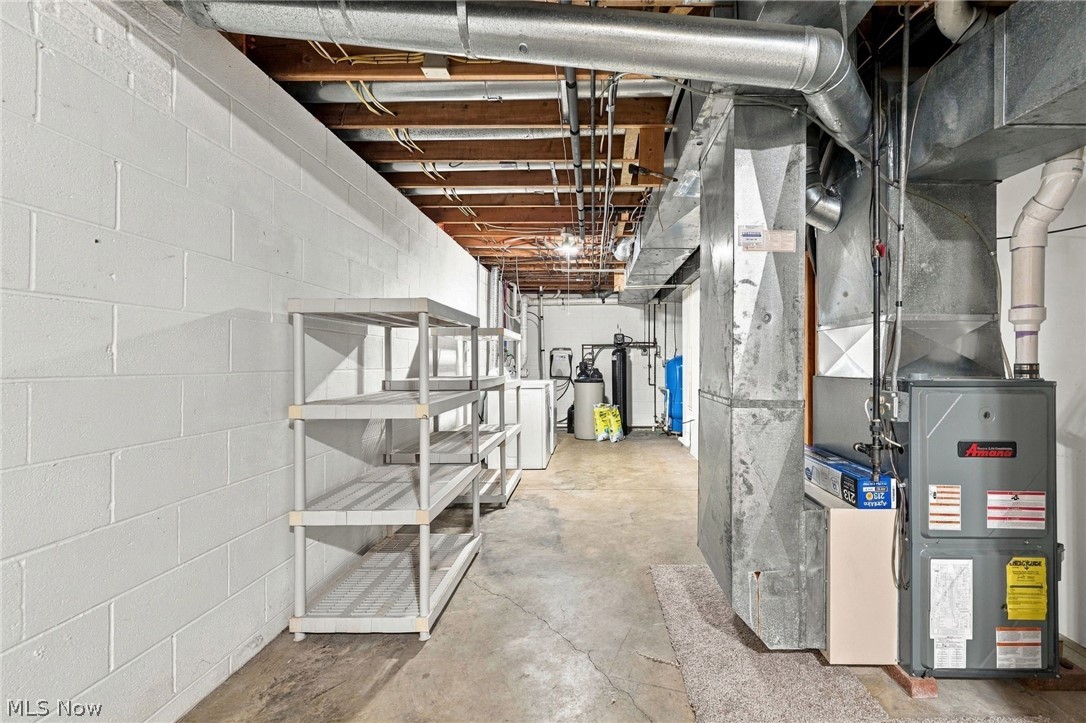 240 Greenview Drive Aurora OH 44202